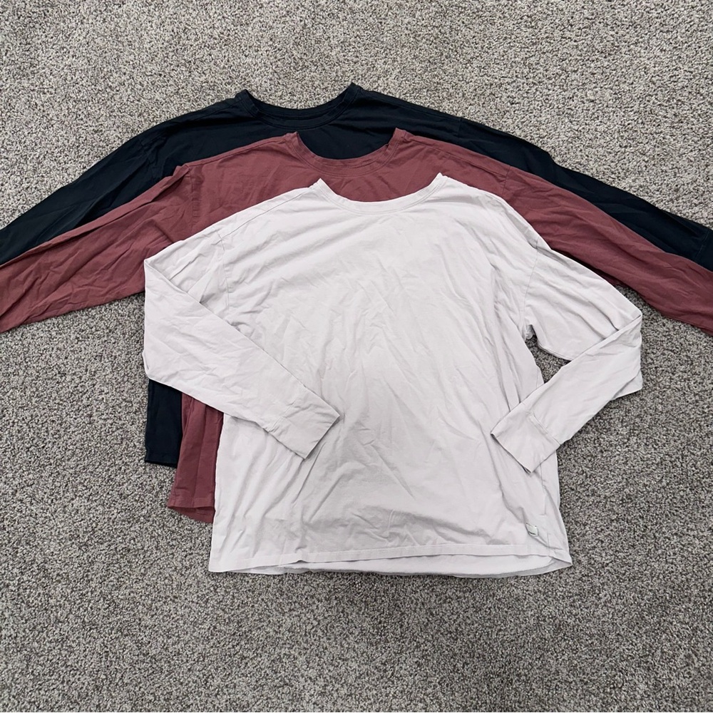 Vuori women’s long sleeve feather tee set of 3